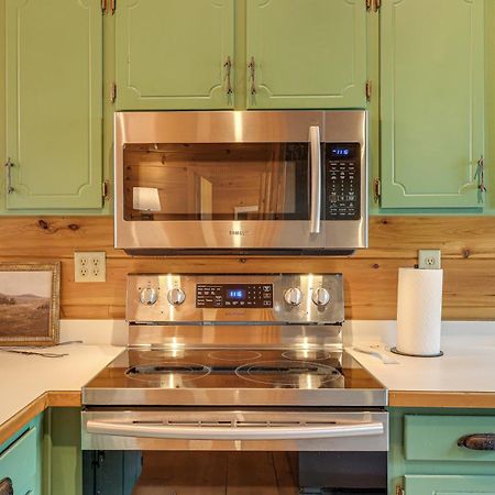 Cozy Cabin In Private Location With Hot Tub And Grill! Blue Ridge Bagian luar foto